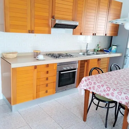 3 Bedrooms With Enclosed Garden At C * Dervio