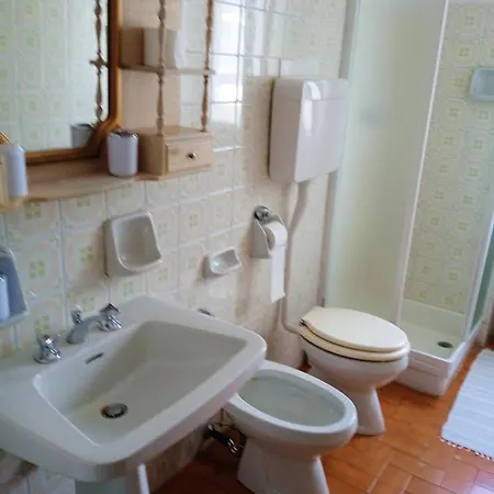 Lejlighed 3 Bedrooms With Enclosed Garden At C *